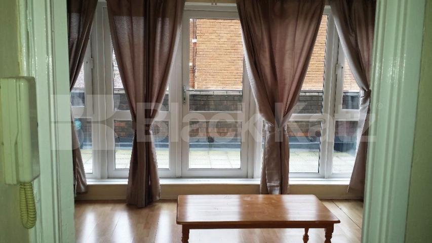 			3 Bedroom, 1 bath, 1 reception Flat			 The Sandlings, Wood Green